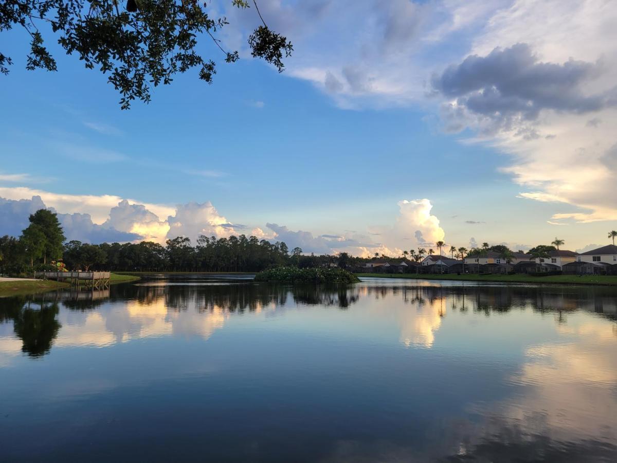 Fully Renovated, Quiet, Spacious Disney Themed Pool Home With Office Kissimmee Bagian luar foto