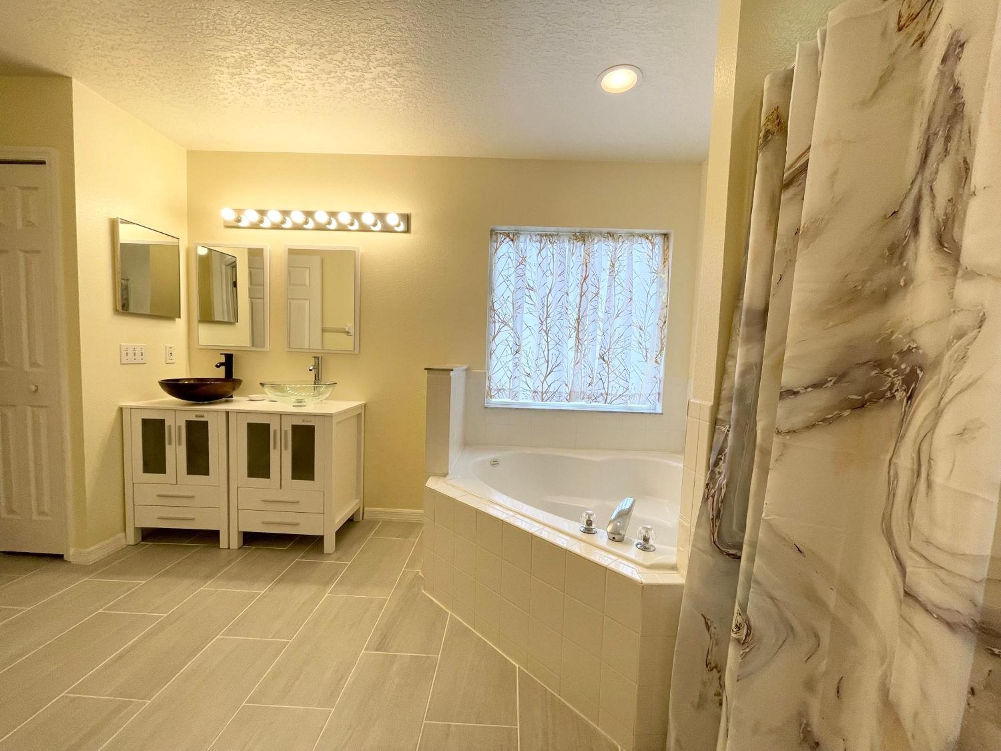 Fully Renovated, Quiet, Spacious Disney Themed Pool Home With Office Kissimmee Bagian luar foto